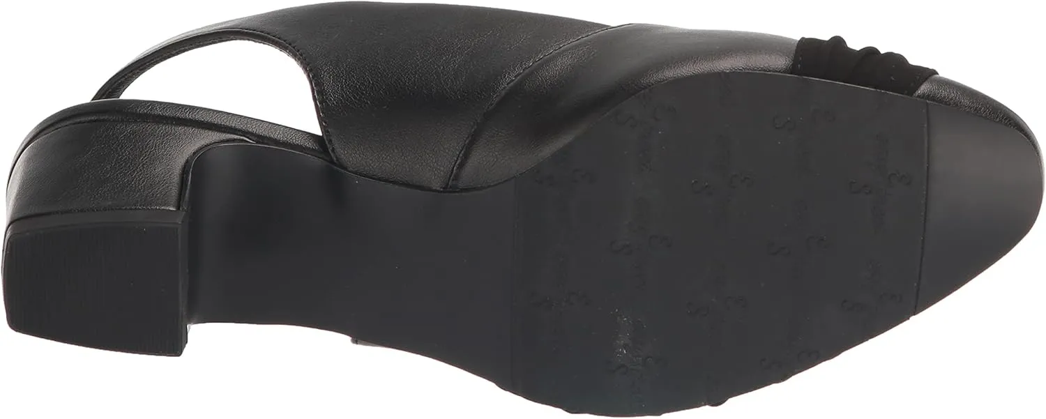 Easy Street Women's Bates Pump